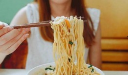 娱乐吃瓜酱吃面条视频,趣味横生瞬间引网友热议